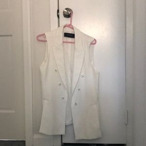 Zara sleeveless blazer